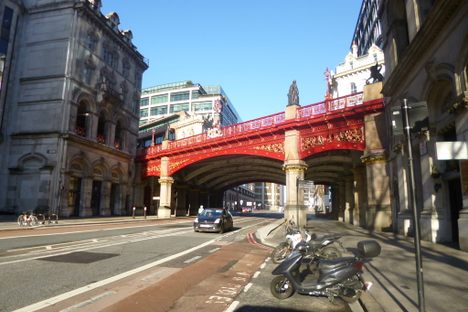 The Holborn Viaduct as seen from Farringdon Street.