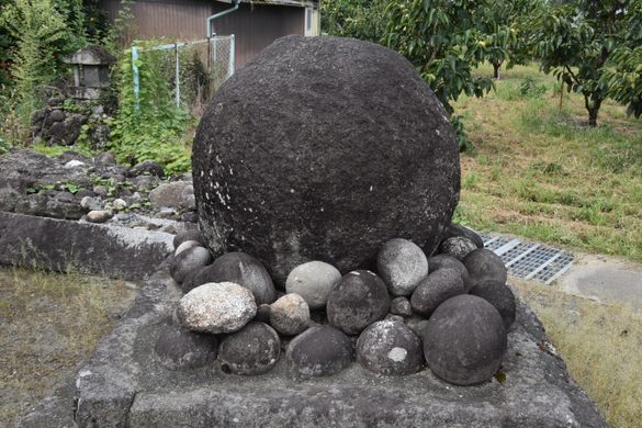Stone God of Nanoka-Ichiba