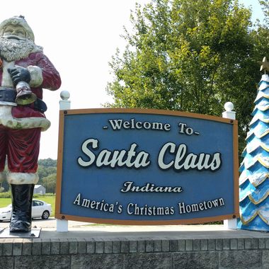 Santa Claus, Indiana sign
