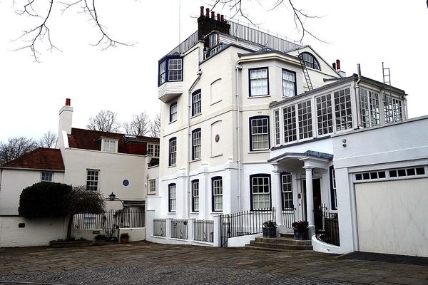 The house was built in 1700. 