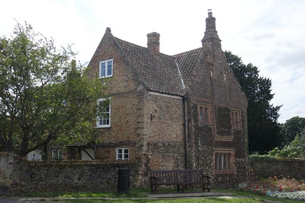 Priory House (17th Century) The start of the gingerbread trail.