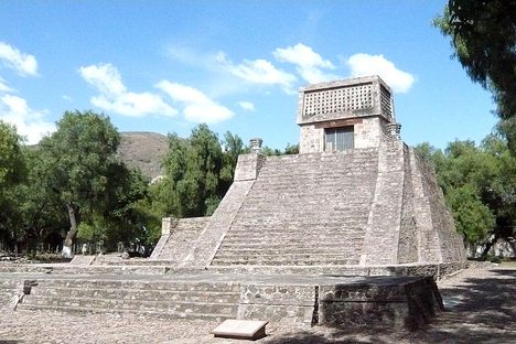 View of the pyramid.