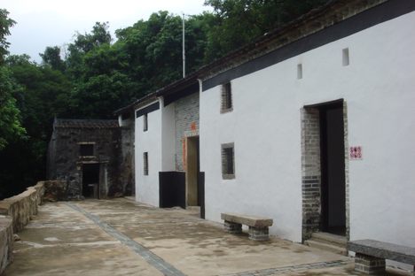 Courtyard of Sheung Yiu Folk Museum.