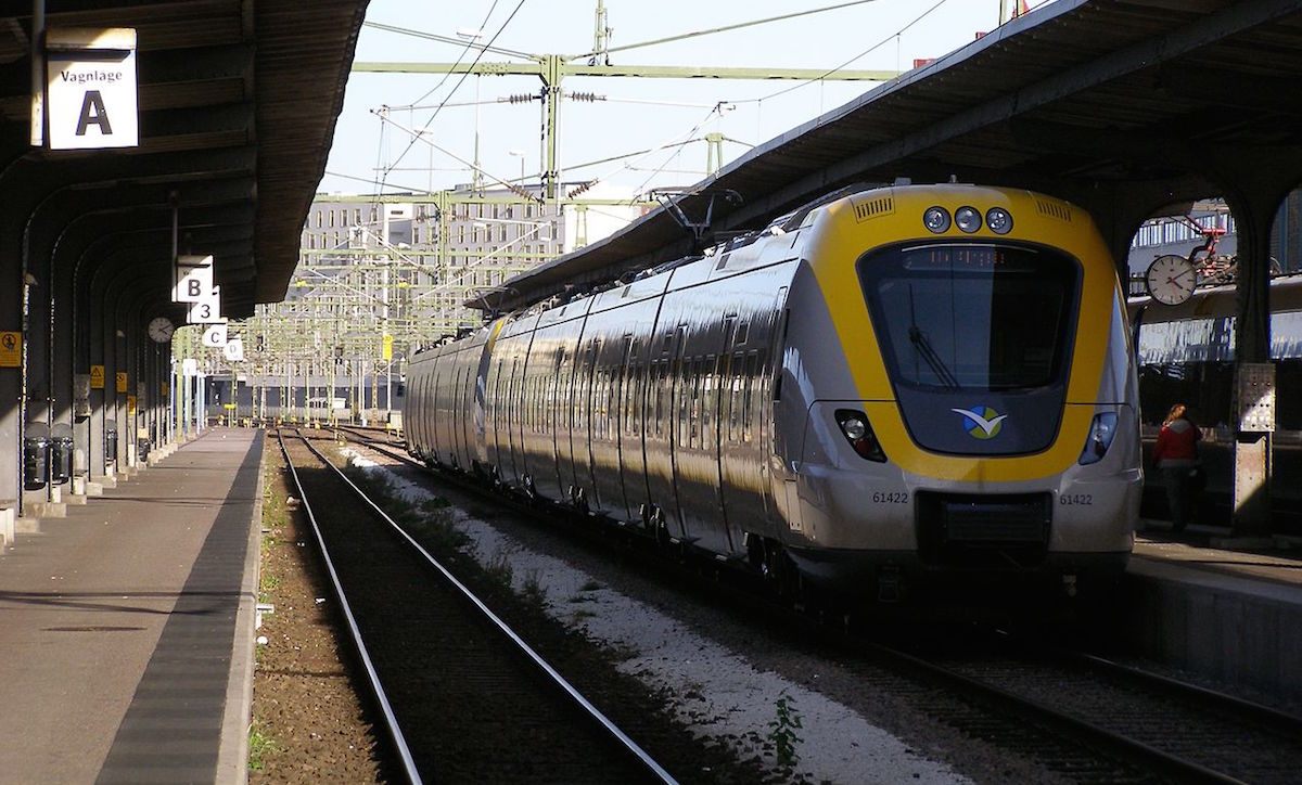 A train at Gothenburg Central Station, currently the main pipeline for transportation in the city.