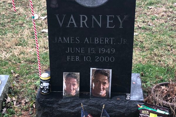 Jim Varney’s Grave