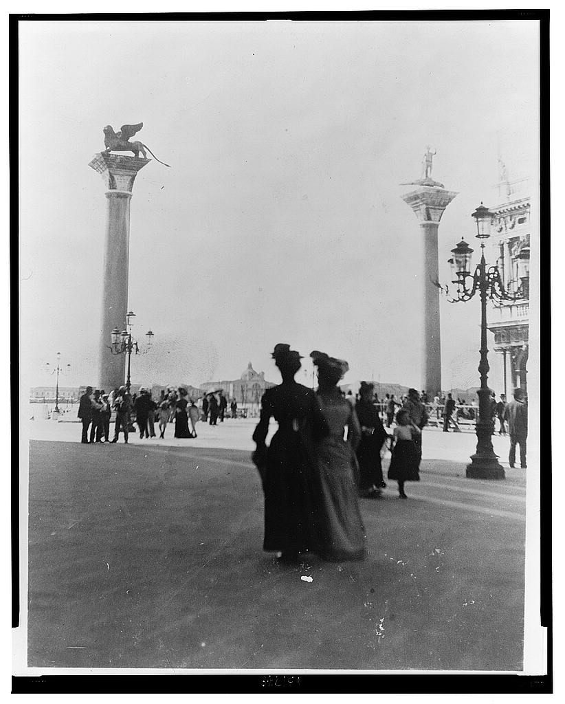 The columns of San Marco and San Todaro, 1902.