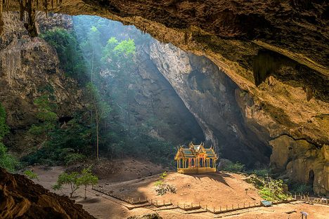 Phraya Nakhon Cave.