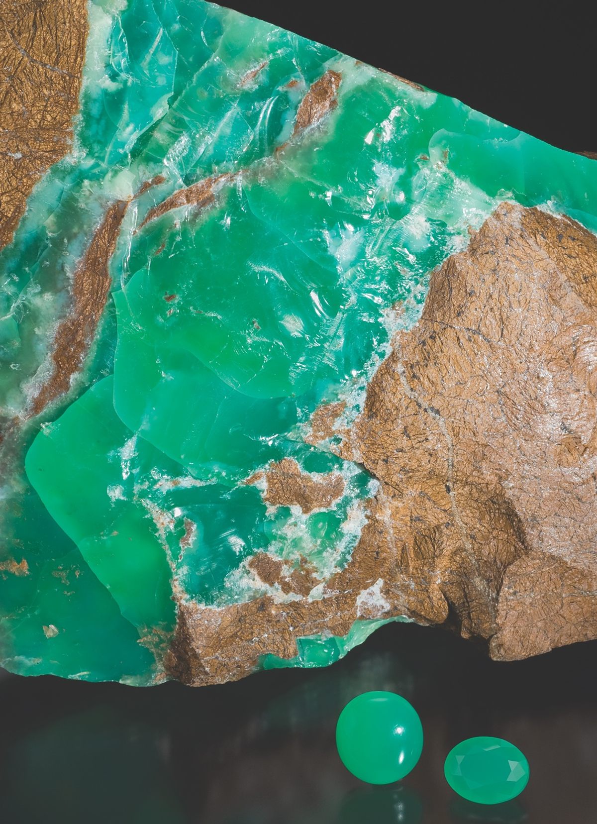 Prase opal samples from Iyobo Mountain in Tanzania.