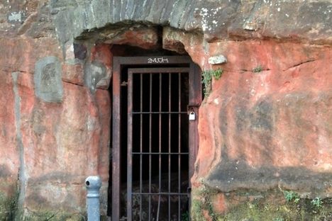 Entrance to the Redcliffe Caves at Phoenix Wharf.