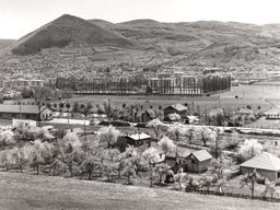 The town of Visoko in 1973 with the “Pyramid of the Sun” in the background. (Wikimedia Commons)