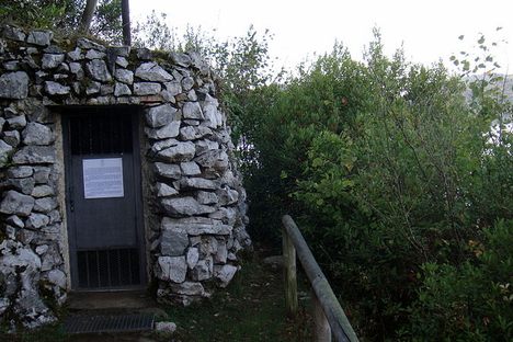 Cueva de La Peña de Candamo