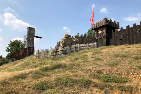 Mountfitchet Castle walls and siege tower
