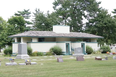 Pettit Memorial Chapel