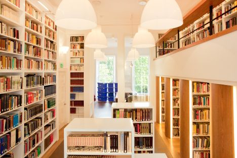 The Wiener Holocaust Library