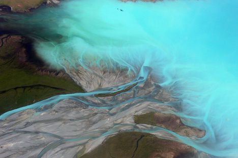 No HDR Needed: Why Some Lakes Are an Otherworldly Blue