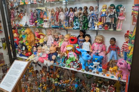 Antique doll museums shop