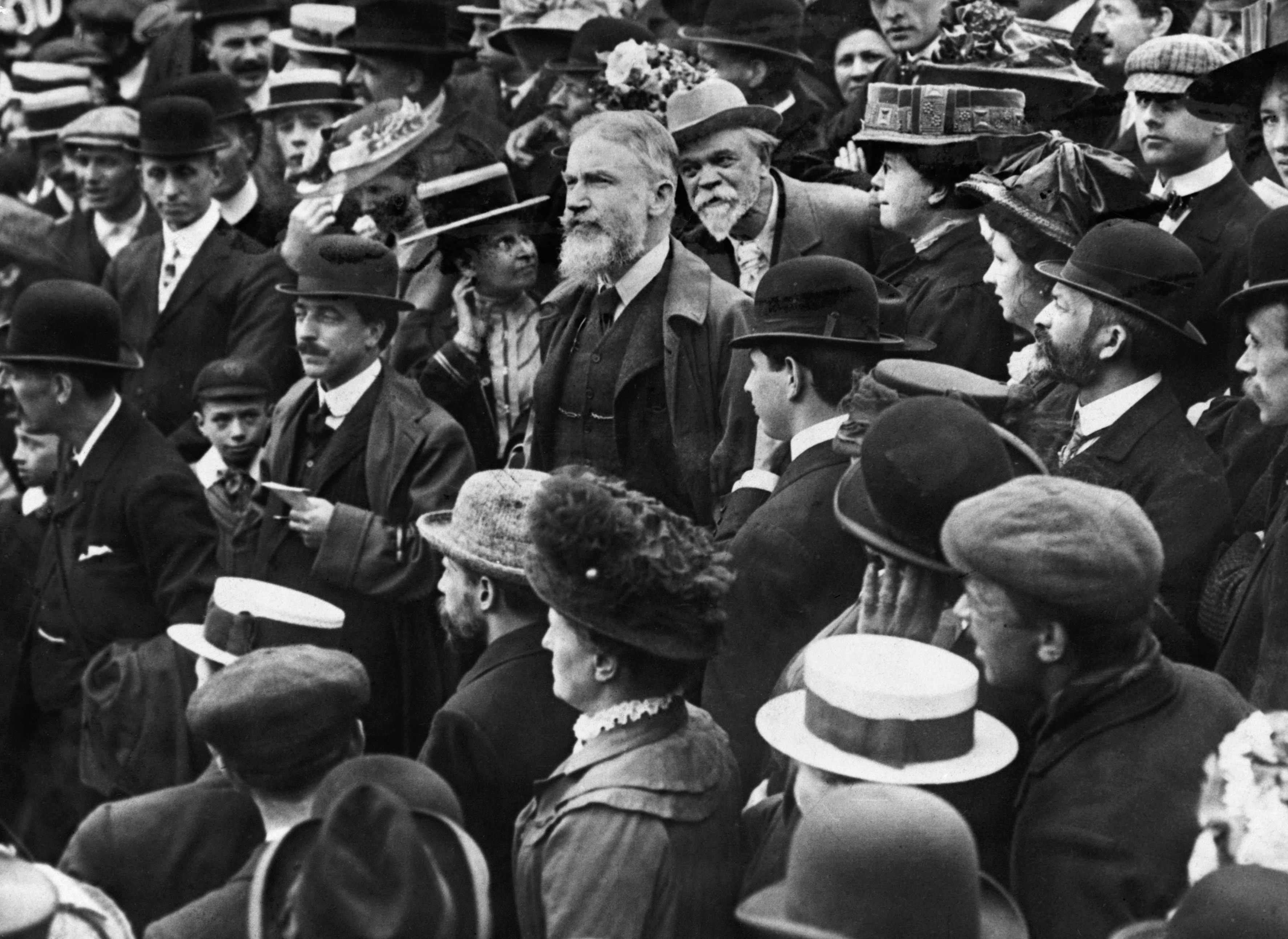 George Bernard Shaw, who was influenced by Marxism, protests a visit from the Russian czar in 1908. The playwright did not shy away from controversy.