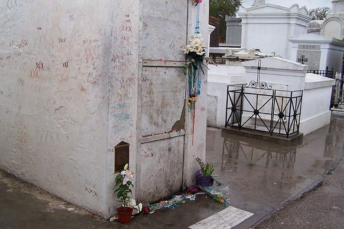 Marie Laveau's tomb in 2005.
