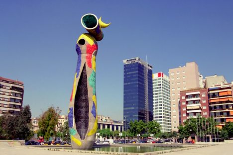 The statue.