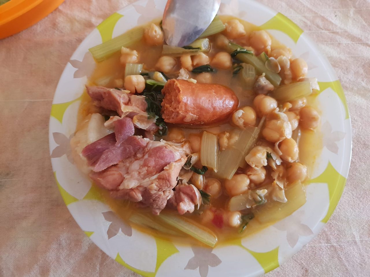 <em>Berza gitana</em> is one of the exemplary dishes of Gitano cuisine.