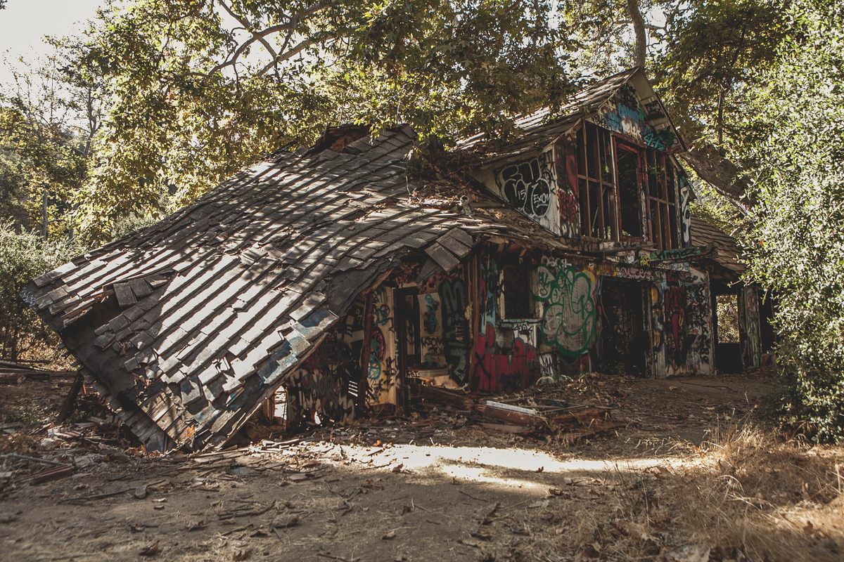 A barn at Murphy Ranch.