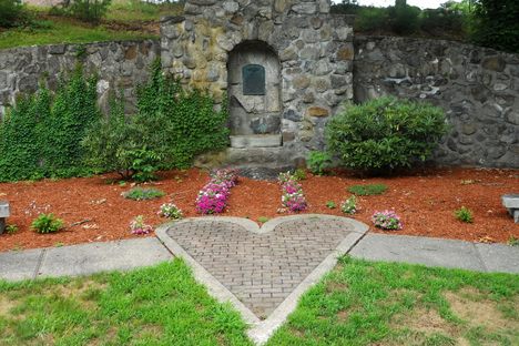 The Sweetheart Memorial in Fort Devens. 