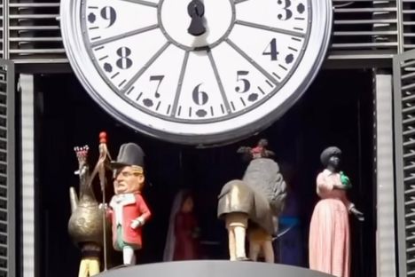 Automatons of Mercat Central