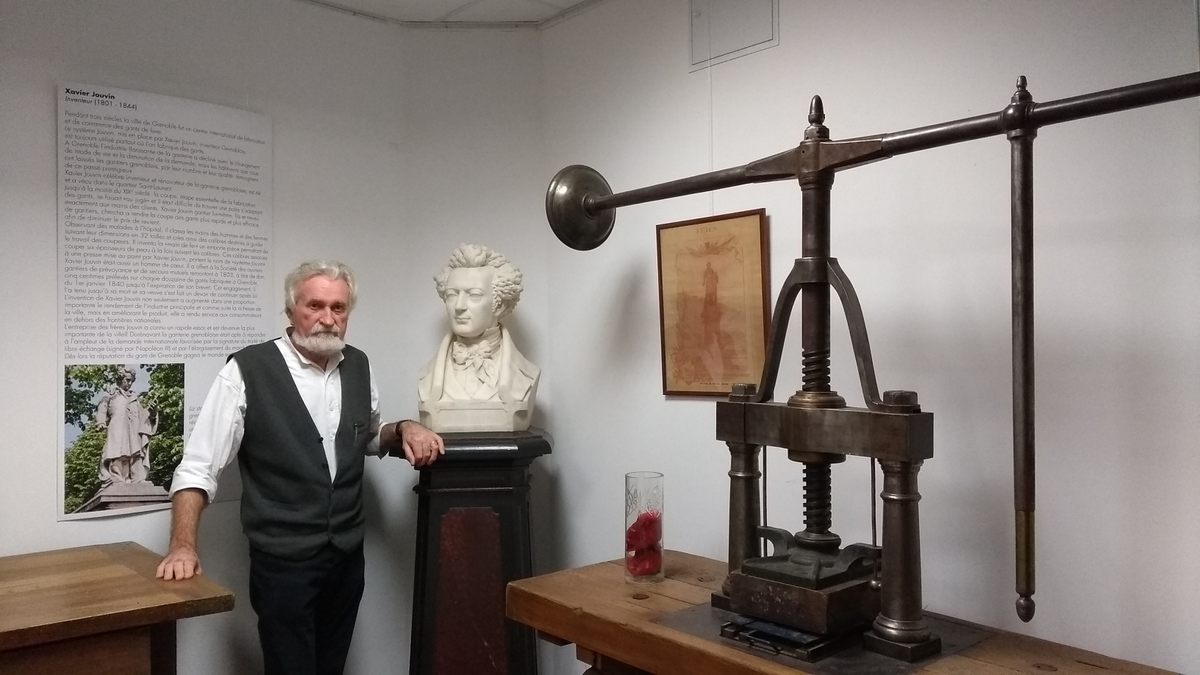 Maurice Rey-Jouvin, a descendant of Xavier Jouvin, poses with the "iron hand."