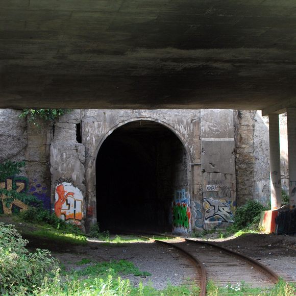 Wolfe's Cove Tunnel – Québec City, Québec - Atlas Obscura