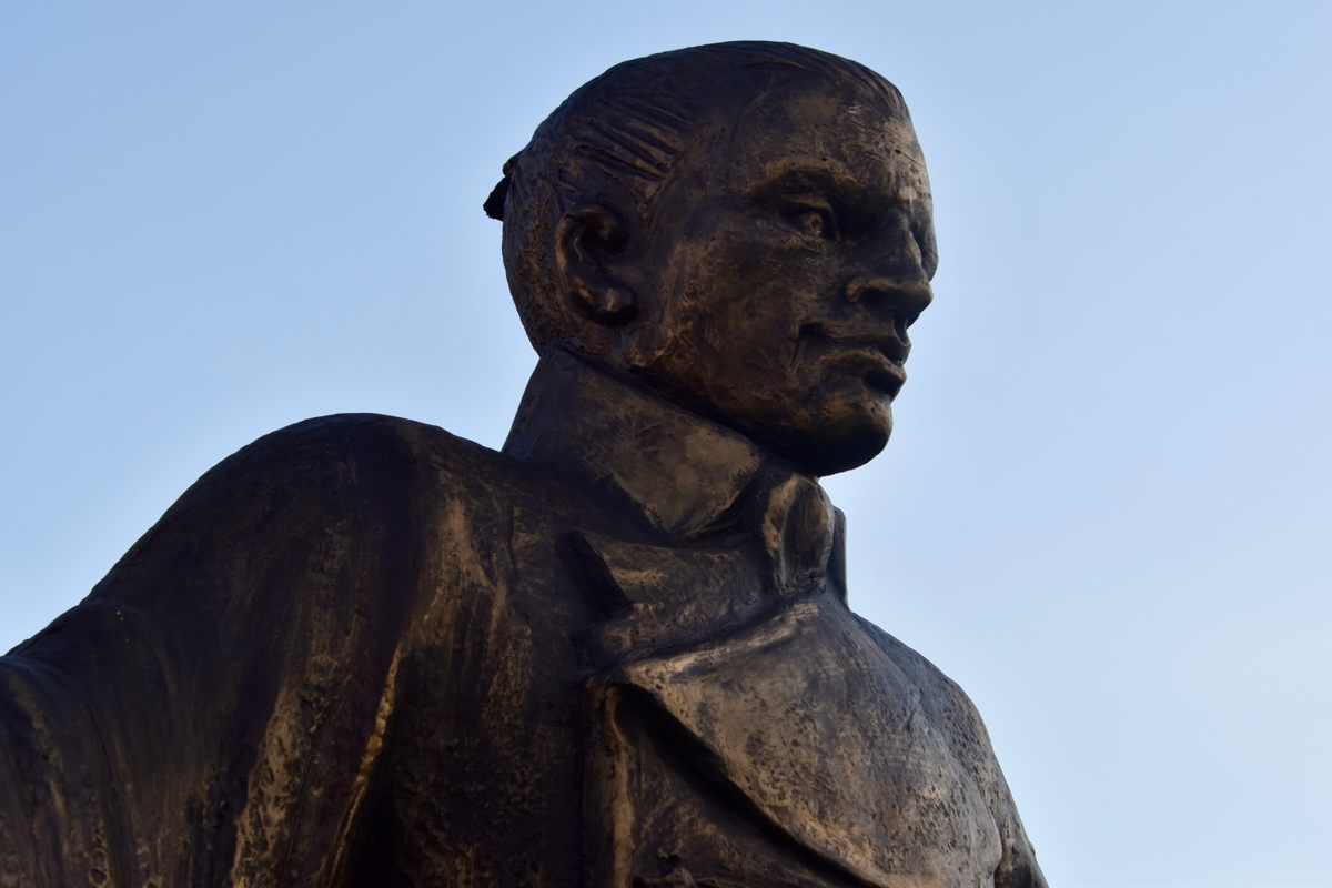 Statue of Basilio Calafati – Vienna, Austria - Atlas Obscura