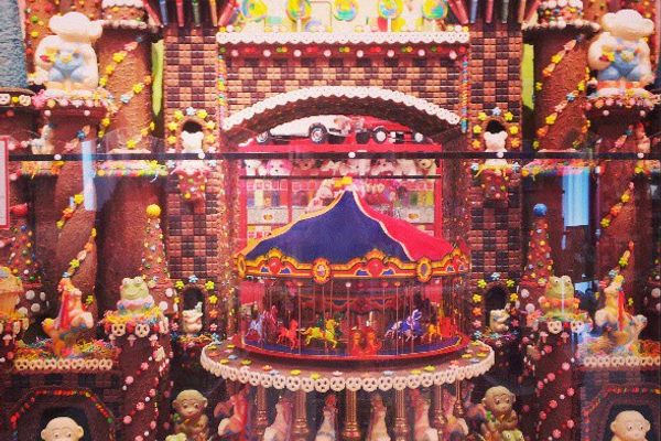 The 1,500-pound chocolate castle.