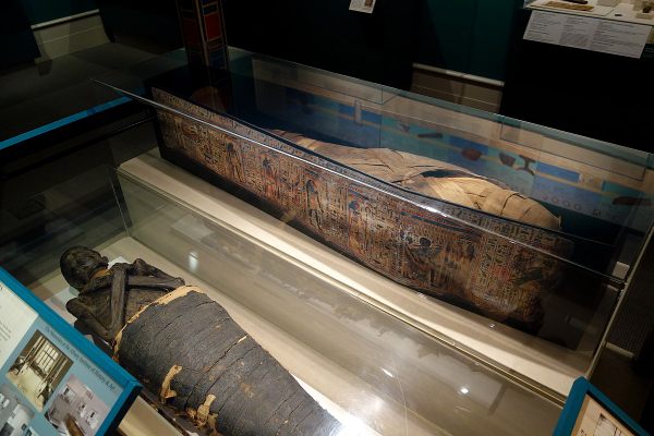 The two mummies at the Albany Institute of History and Art.
