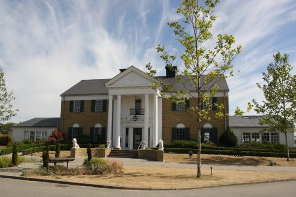 Memphis Mansion.