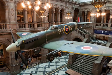Spitfire LA198