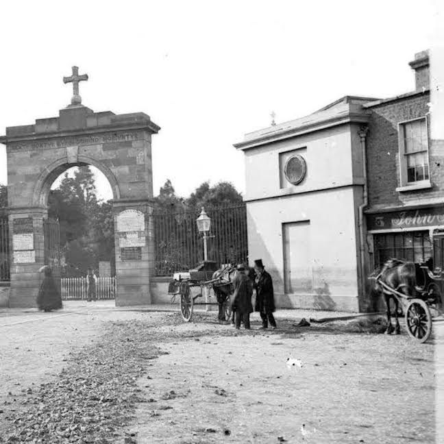 What would later become John Kavanagh the pub, pictured circa 1800.