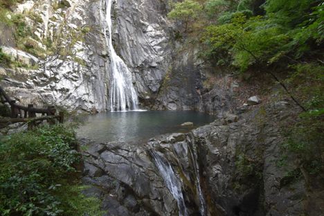 Nunobiki Falls