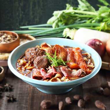 Beef noodle soup didn't become a part of Taiwanese cuisine until the mid-20th century.