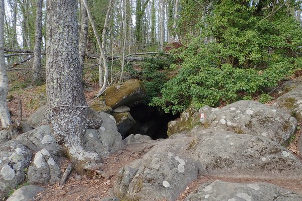 The entrance to the Devil's Well