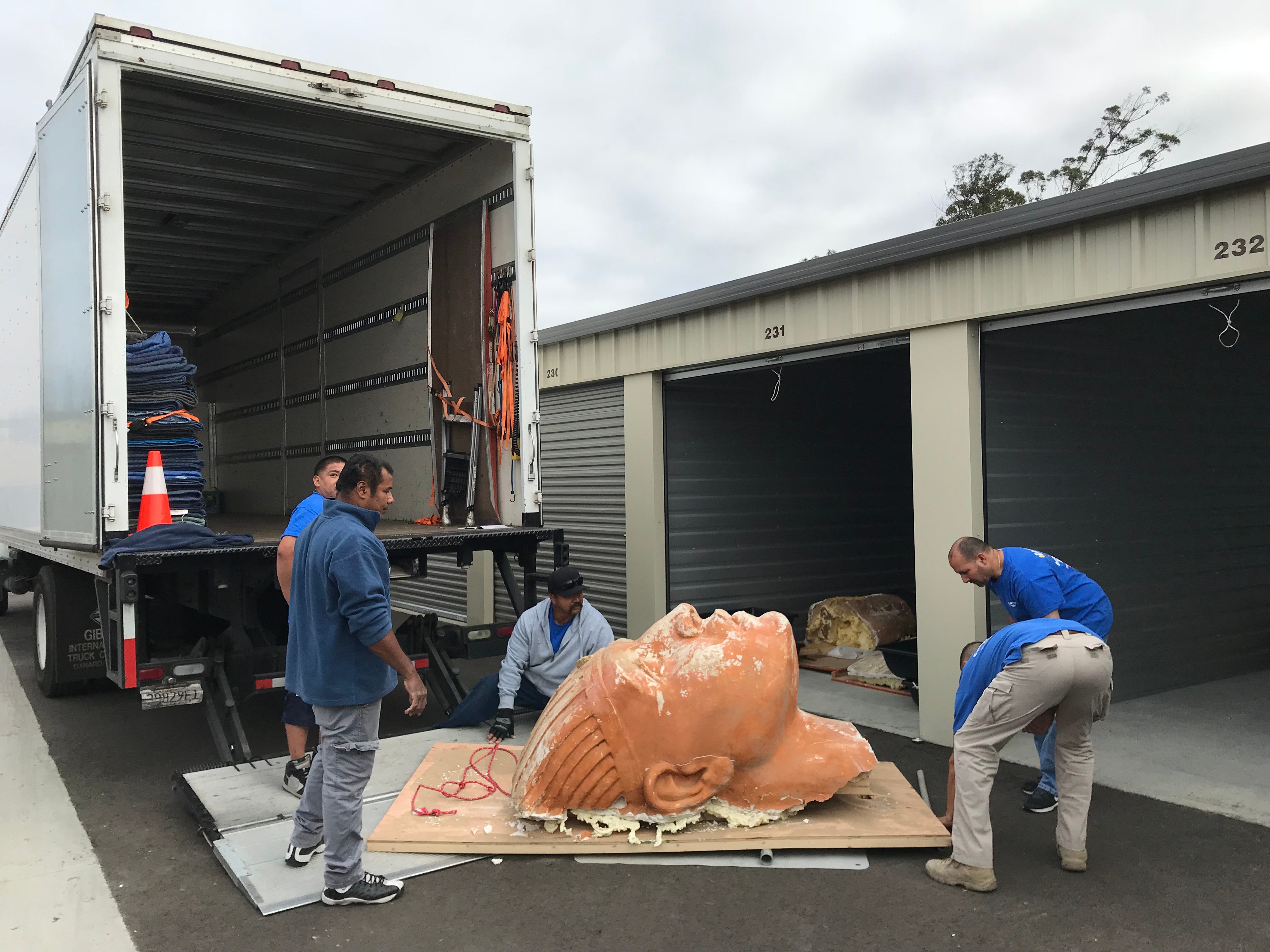 The sphinx being transported for conservation. 