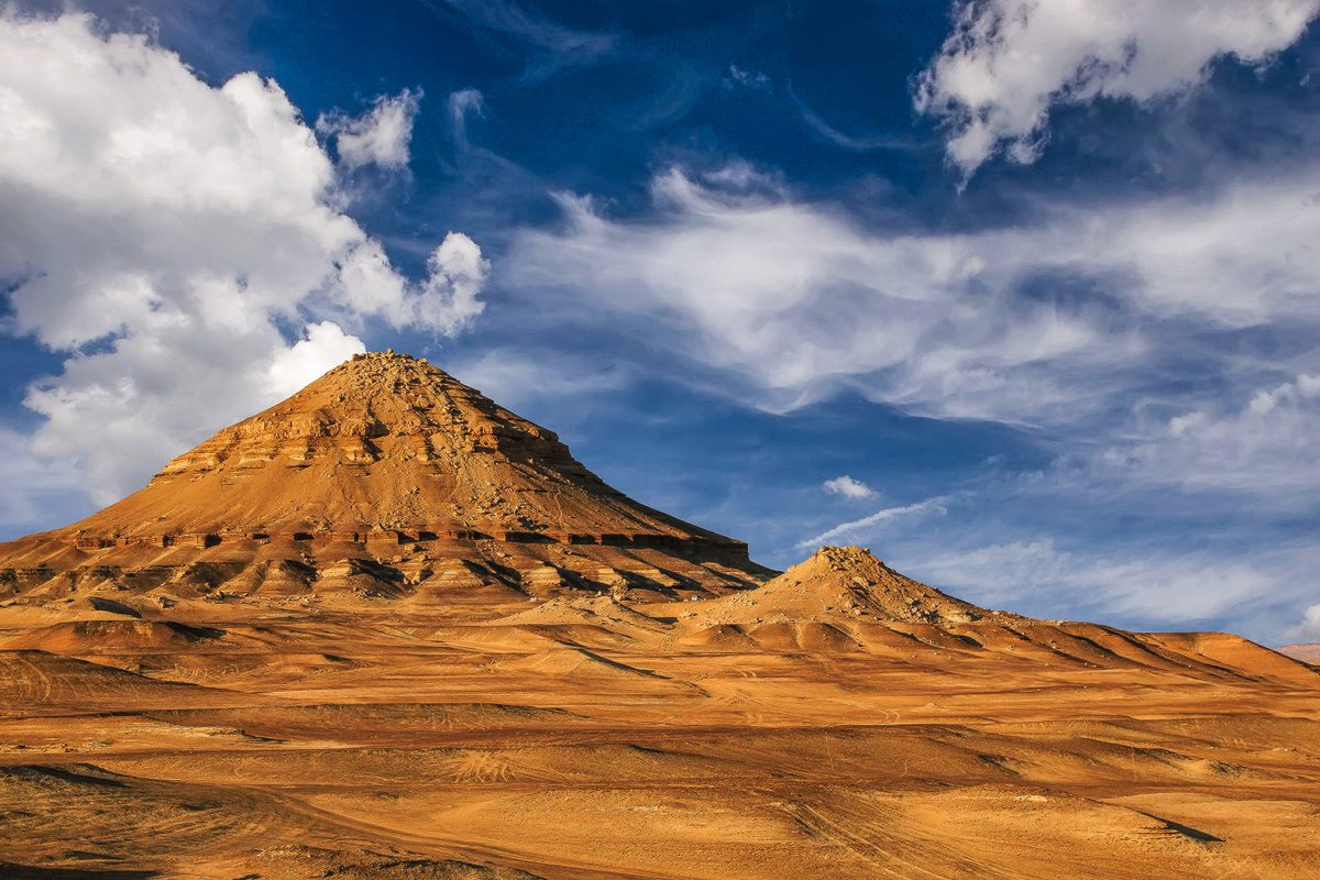 Gebel el Dist, in the northern part of the Bahariya Oasis, overlooks a particularly fossil-rich part of the region.