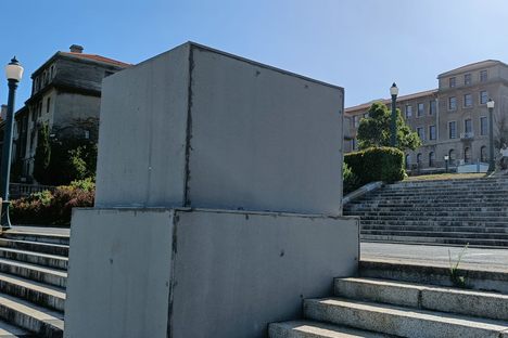 Cecil Rhodes Plinth