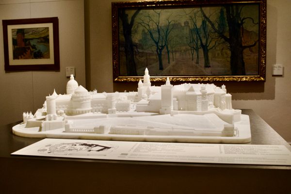 Wawel as Acropolis 