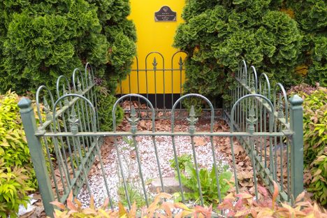 The Little Grave