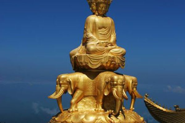 Puxian Emei and the Golden Summit Temple
