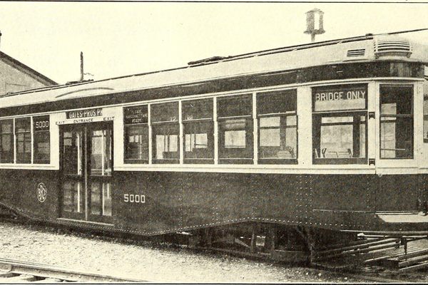 A Brooklyn Rapid Transit electric streetcar in 1908.