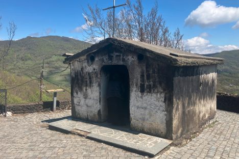 The Doorless Shrine