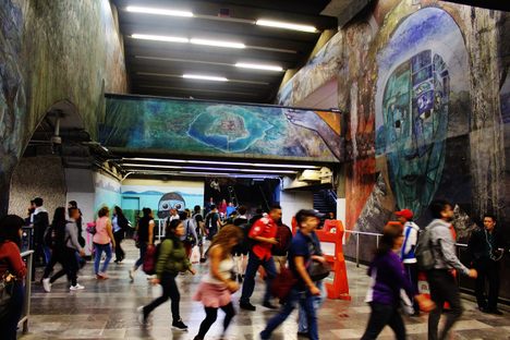 Tacubaya's Subway Mural