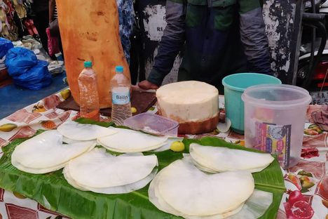 A stand selling the snack in Bangalore.