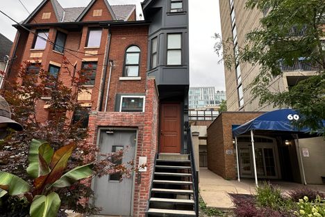Toronto's Half House