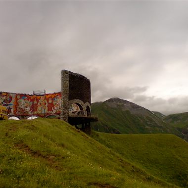 The monument and its surroundings.